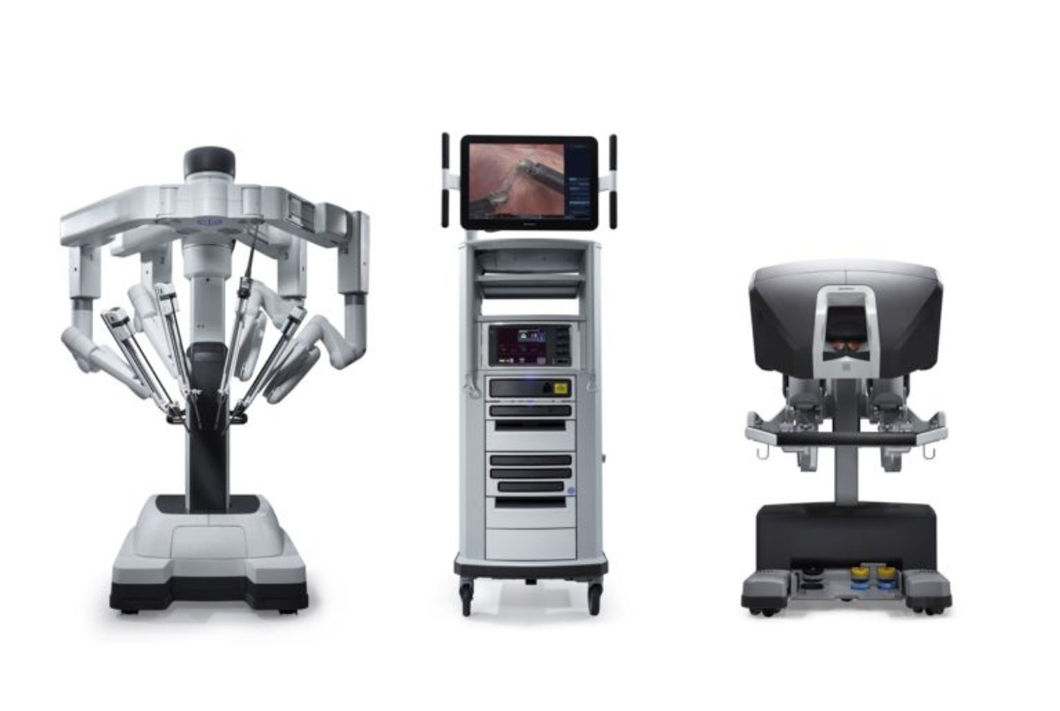 Prof. Mittal operating with the da Vinci Xi robotic surgical system